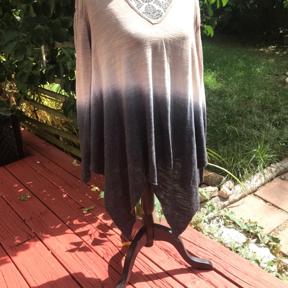 Young, broke & fabulous bleeding colors long sleeved shirt - Picture 2 of 9